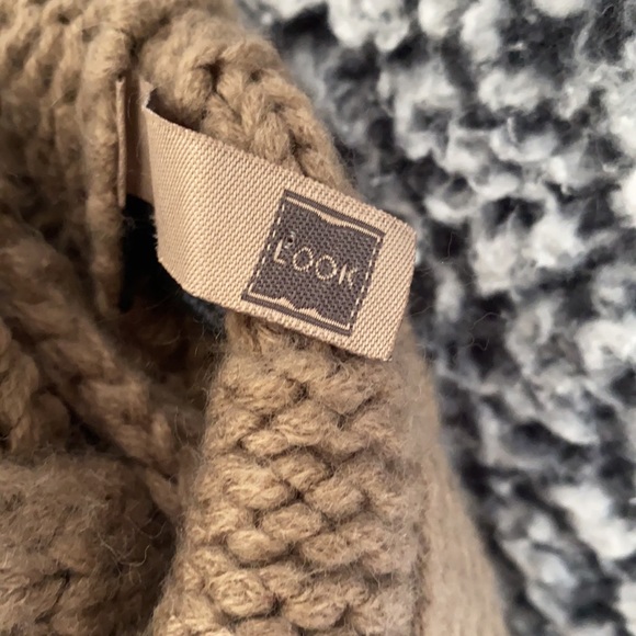 Infinity scarf! - Picture 2 of 2